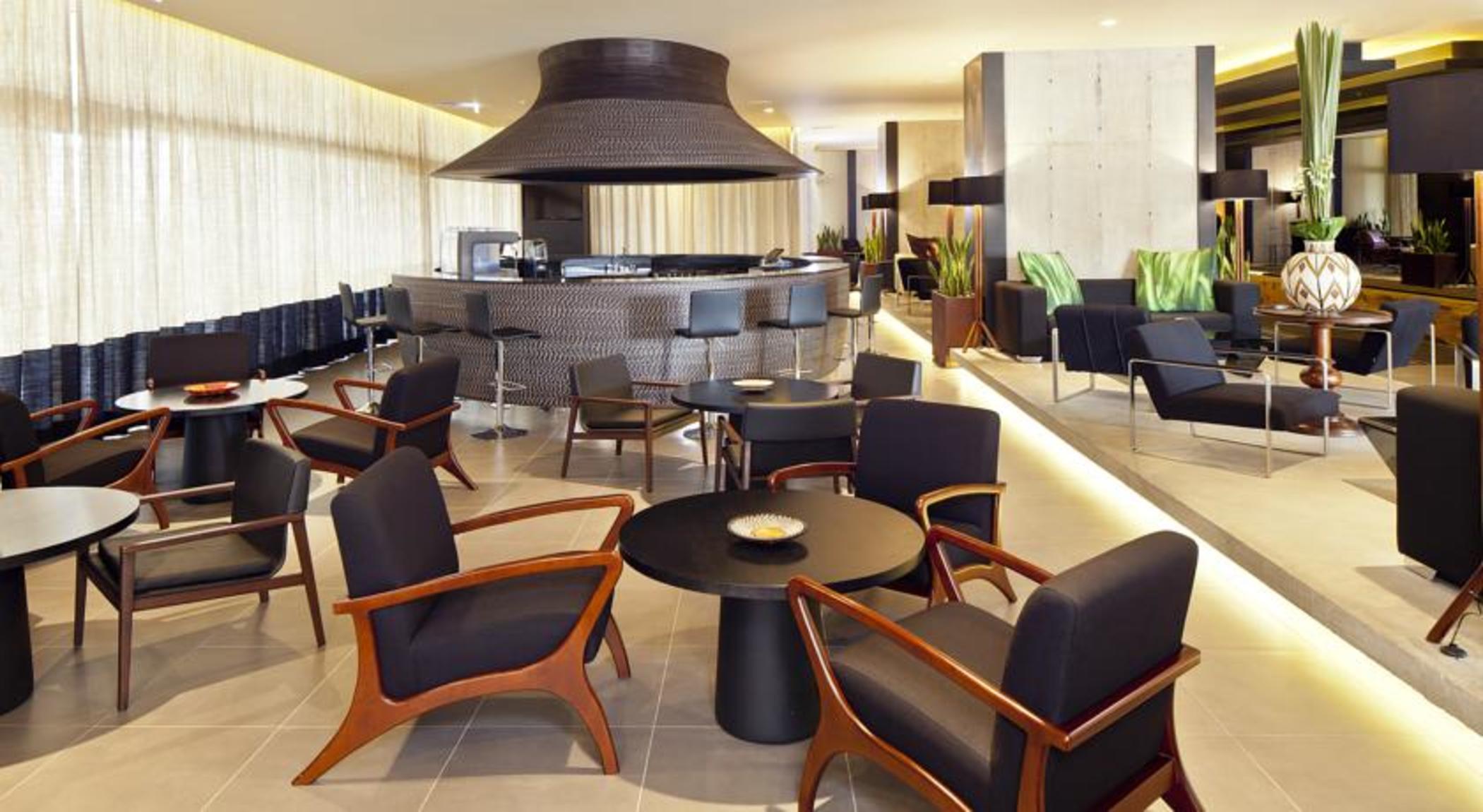 Movich Buro 26 Hotel Bogotá Exterior foto The lounge at the airport