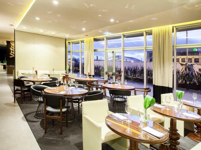Movich Buro 26 Hotel Bogotá Exterior foto Restaurant